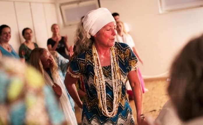 Mãe de Santo austríaca populariza Umbanda na Suiça 2 Mãe de Santo austríaca populariza Umbanda na Suiça 2