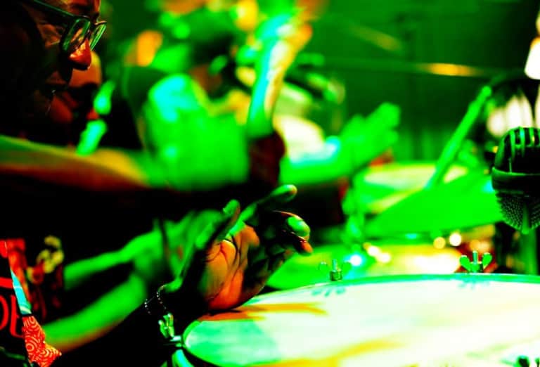 Leia o artigo Atabaques na Umbanda: função ritualística e importância