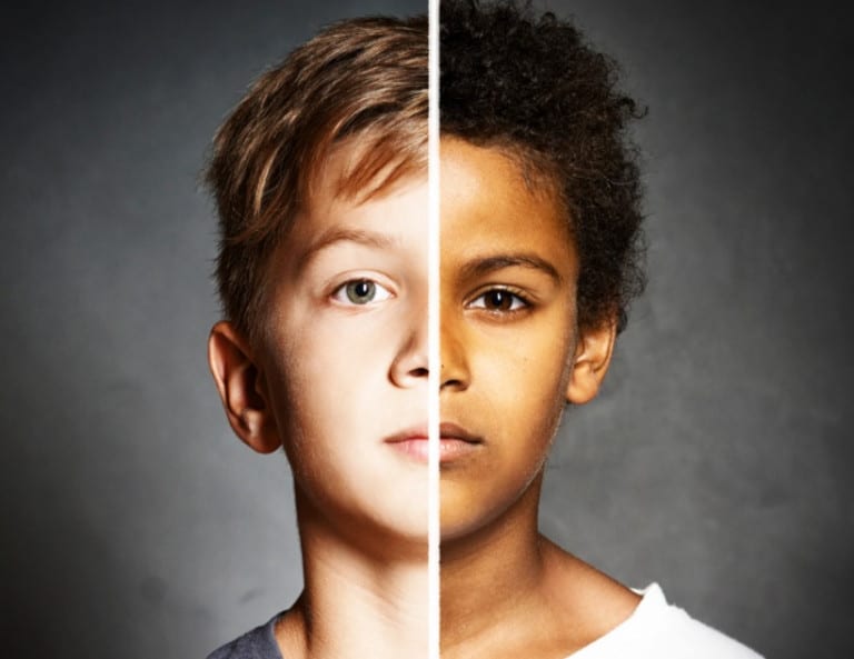 Leia o artigo “No Brasil, a gente manipula a cor. Há quem diga que isso é um racismo fluído. Eu discordo.”