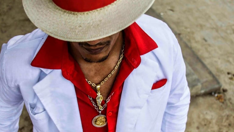 Leia o artigo Zé Pelintra é malandro do Bem. Entenda