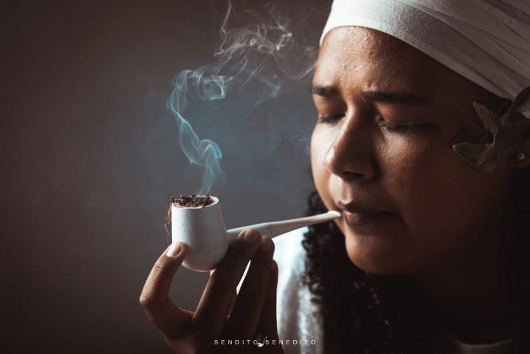 Leia o artigo Consciência durante a incorporação na Umbanda