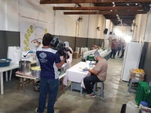 Guerreiros Solidários mobiliza voluntários e distribui refeições a moradores de rua em SP 3